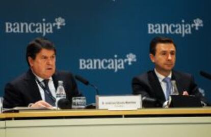 Jos&eacute; Luis Olivas, expresidente de Bancaja, y Aurelio Izquierdo, exdirector general. 