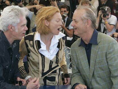 De izquierda a derecha, Jim Jarmusch, Tilda Swinton y Bill Murray, ayer en Cannes.