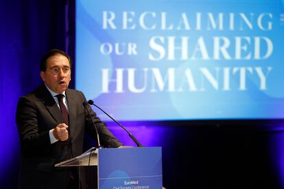 El ministro de Asuntos Exteriores, José Manuel Albares, el pasado sábado en el acto de apertura de la Conferencia de Sociedad Civil Euromediterránea en Barcelona.