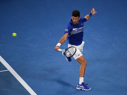 Novak Djokovic, en un partido este miércoles en el Open de Australia.