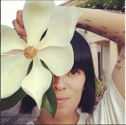 @bimbasecas: '#magnolia'