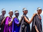 Un grupo de niñas durante la ceremonia del “rito de iniciación alternativo”. Condado de Kajiado, Kenia.