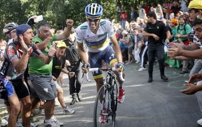 Contador, en la subida al Puerto de de Ancares.