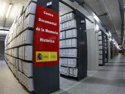 Parte de los archivos de la Guerra Civil del Centro Documental de la Memoria de Salamanca.