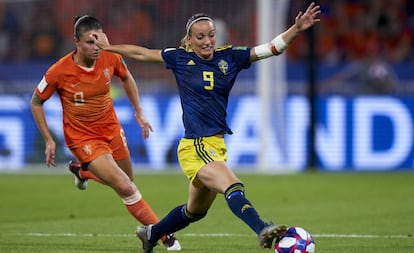 Kosovare Asllani, durante el partido que enfrentó a Suecia y Holanda en el pasado Mundial.