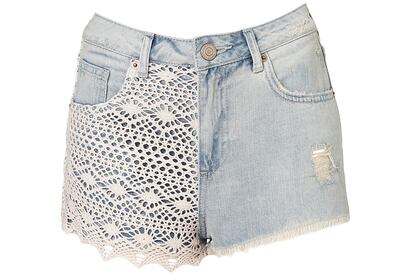 Encaje: short vaquero combinado de Top Shop (34 euros).