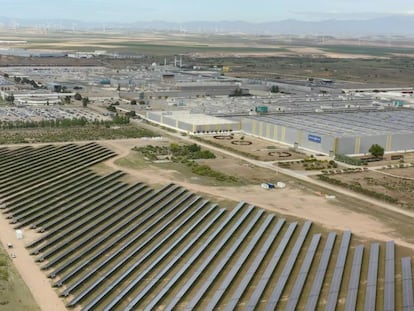 Planta fotovoltaica de Stellantis Zaragoza.