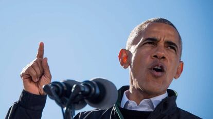 El presidente Obama criticó a Trump por sus amenazas a la prensa.