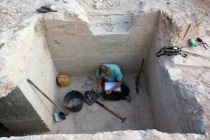 Excavación de un búnker republicano de la batalla del Ebro en La Fatarella (Tarragona). / UCM