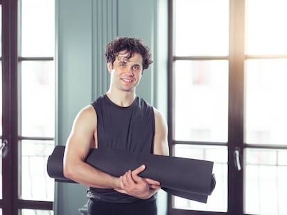 Guzmán ya había creado otras posturas de yoga, algunas tan populares como la “del lavado del coche”.