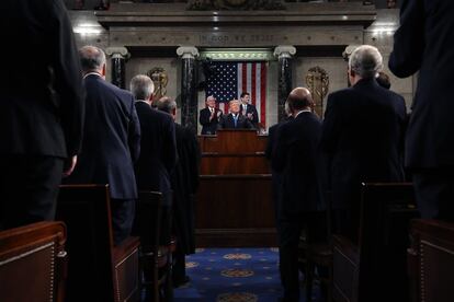 Donald Trump centró su discurso en economía, seguridad e inmigración. El mandatario también habló de Guantánamo, diciendo que mantendrá abierta la infame prisión.