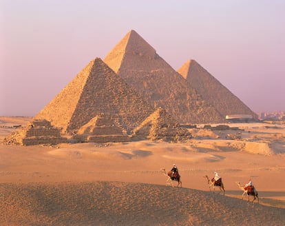 Las tres pirámides de Egipto en Guiza.