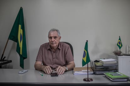 O presidente do sindicato rural de Sinop, Ilson Redivo, em seu escritório. A entidade agrupa 270 produtores nesta cidade, fundada por colonos nos anos de 1970.