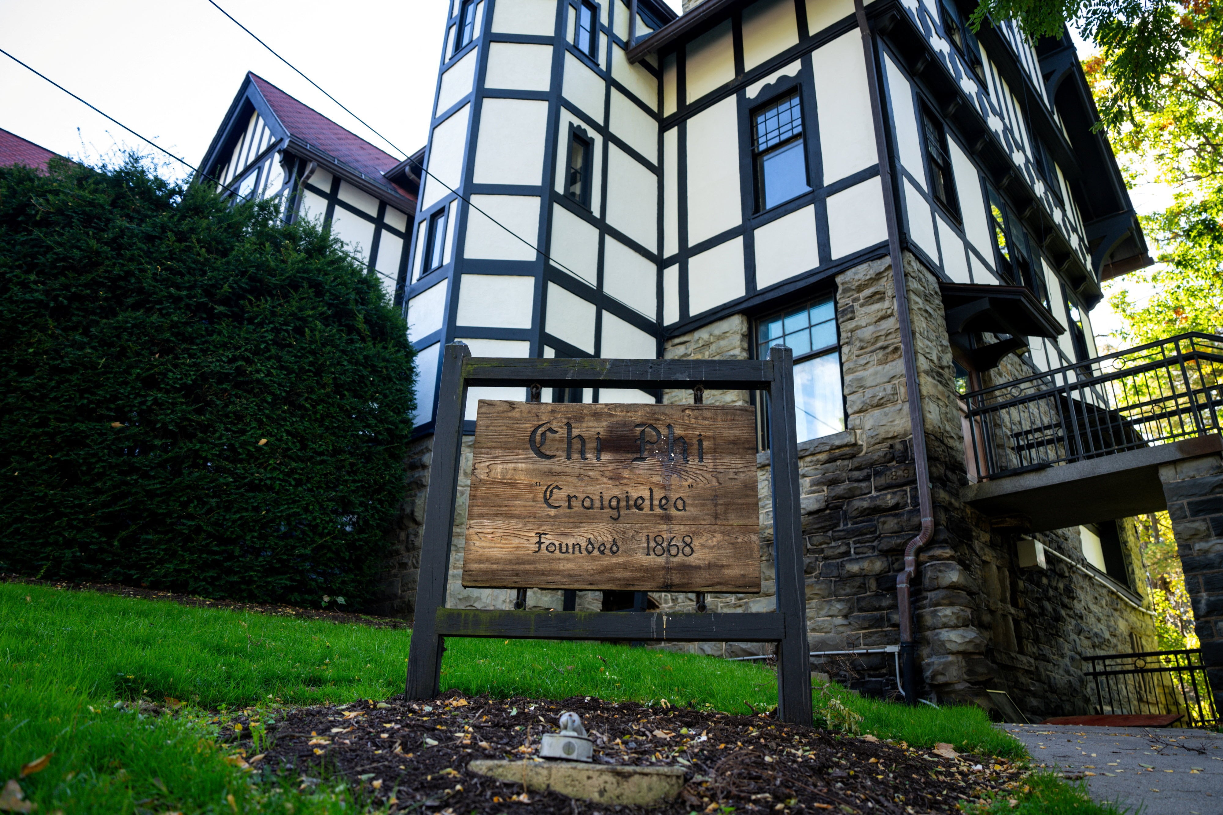 La alumna de Cornell que denunció una violación grupal afirma en una carta no sentirse “creída” por la universidad