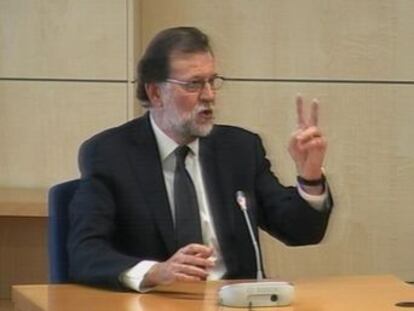 El miércoles 30 de agosto Rajoy tendrá que acudir a un pleno monográfico y los grupos fuerzan la comparecencia de casi todo el Gobierno