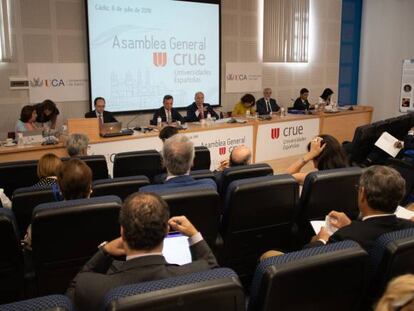 Asamblea General de la Crue en Cádiz.