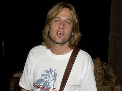 Keith Urban en el backstage de los Flameworthy Music Video Awards en 2002.