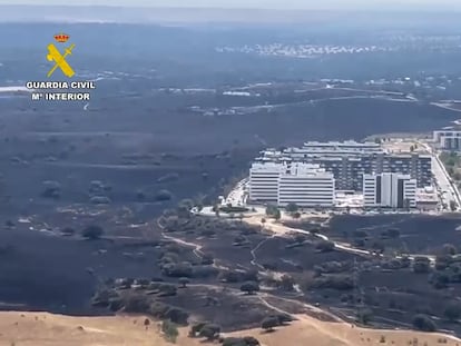 Así fue el incendio de Tres Cantos: imágenes desde el aire del fuego que ha calcinado más de 1.500 hectáreas
