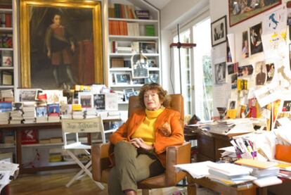 Inge Feltrinelli, en su despacho de Milán, durante la entrevista concedida a EL PAÍS el 19 de enero de 2011.