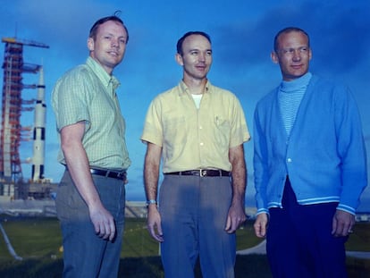 Neil Armstrong, Michael Collins e Buzz Aldrin posam no Centro Espacial Kennedy, na Flórida, em 1969.