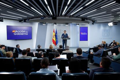 El presidente del Gobierno, Pedro Sánchez, en la rueda de prensa de este martes en La Moncloa.