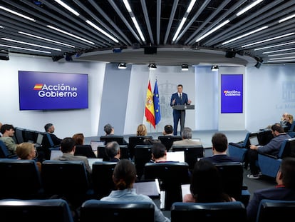 El presidente del Gobierno, Pedro Sánchez, en la rueda de prensa de este martes en La Moncloa.