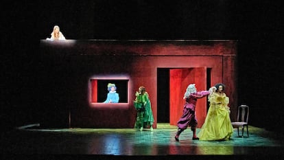 Escena de la obra 'Don Gil de las calzas Verdes', de Tirso de Molina, dirigida por Sarah Kane.