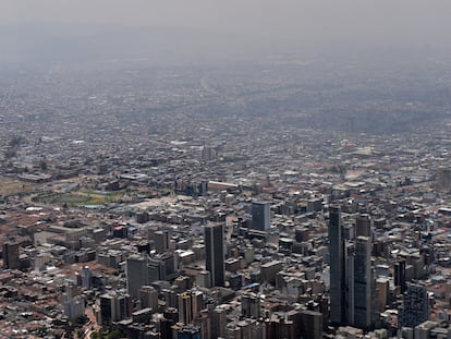 Vista aérea de la capital colombiana en febrero de 2022.