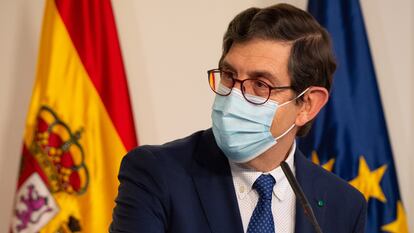 El exconsejero de Salud de Murcia, Manuel Villegas, dimitió tras el escándalo de su vacunación, el pasado 20 de enero.