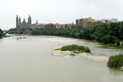 El Ebro, a su paso por Zaragoza.