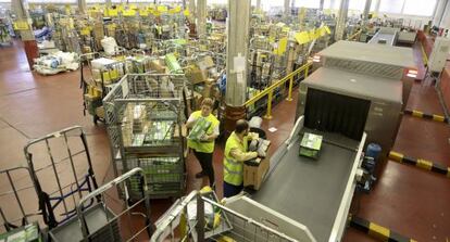 Centro logístico de Correos en el aeropuerto de Madrid-Barajas