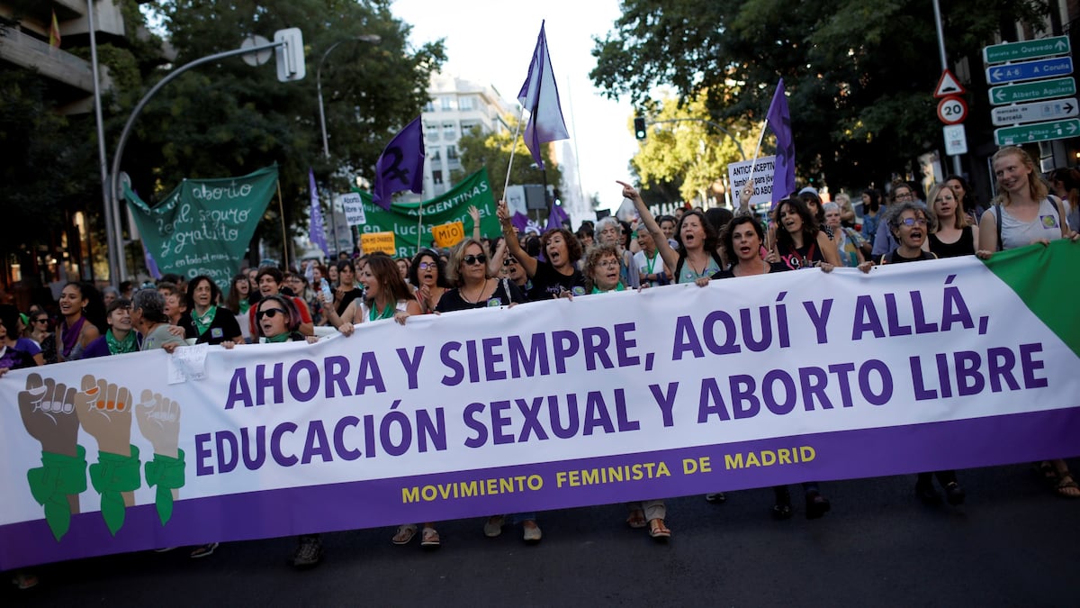 El debate | ¿Debe incluirse el derecho al aborto en la Constitución?