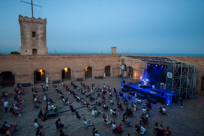 Concierto de Cala Vento en el castillo de Montjuïc de Barcelona.