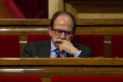 Xavier Crespo, en su escaño del Parlament.