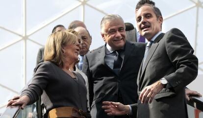 Bel&eacute;n Juste, Alberto Catal&agrave; y Francisco Camps en la Feria de Valencia en 2009.