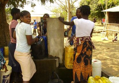 Proyecto para proveer de agua a un distrito de Mozambique.