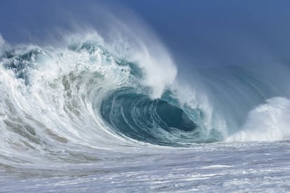 Una ola en el Océano Pacífico.