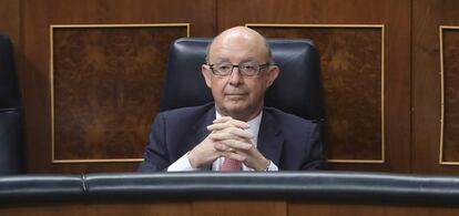 Cristóbal Montoro, ministro de Hacienda