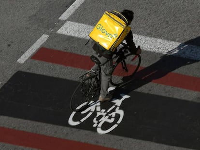 Un repartidor del Glovo en Barcelona. 