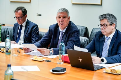 Raúl Díez, director de comunicación, José Vicente de los Mozos, presidente y Daniel Martínez, vicepresidente ejecutivo de Ifema Madrid.