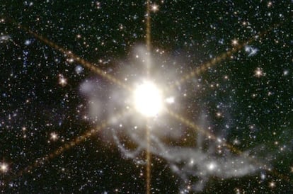 Simulación de una corriente estelar en el halo de una galaxia, en una imagen del Consorcio ARRAKIHS.