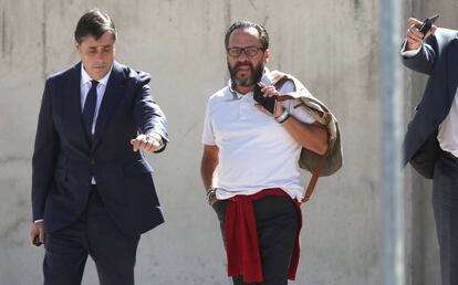 Álvaro Pérez Alonso, 'El Bigotes', uno de los 37 acusados de la trama Gürtel, a su llegada a la Audiencia Nacional.