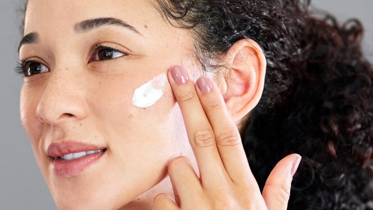 Piel calmada y sin tirantez: la solución definitiva para los rostros que sufren con los cambios de temperatura