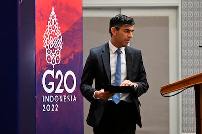 El primer ministro del Reino Unido, Rishi Sunak, durante la rueda de prensa posterior a la reunión con Biden en Indonesia, este miércoles.