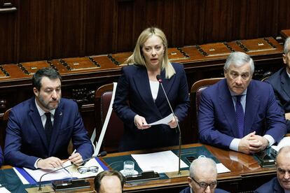 Giorgia Meloni se dirige a la Cámara de Diputados en Roma.