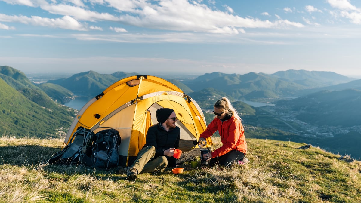Lo que nadie te cuenta sobre el camping: 12 accesorios que pueden cambiarlo todo