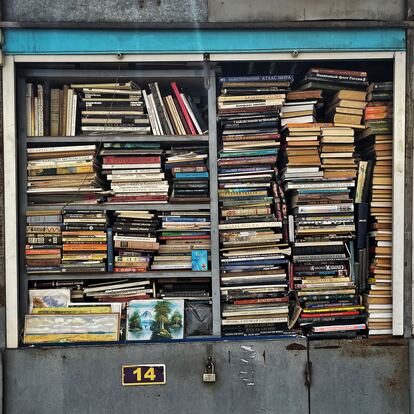 A large section of the Pochaina market is dedicated to the sale of used books.