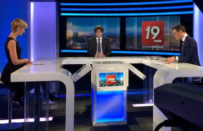 Carles Puigdemont, és entrevistat per la televisió belga RTBF a Brussel·les, després de la seva destitució i fugida a Bèlgica, el 3 de novembre de 2018.