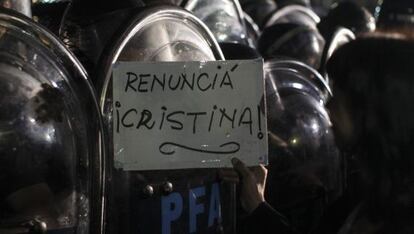 Protesta contra el Gobierno, anoche en Buenos Aires.