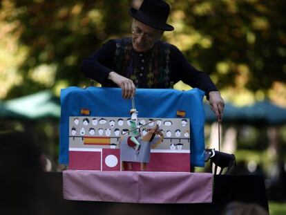 Uno de los 15 espect&aacute;culos del festival Titirilandia en el parque del Retiro.